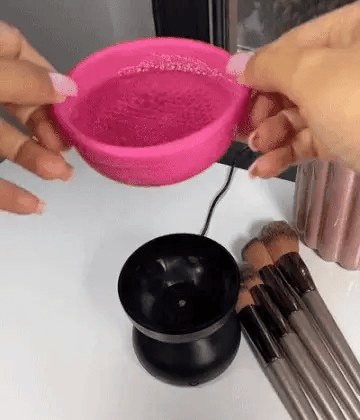 Curatator de pensule de machiaj CleanUP